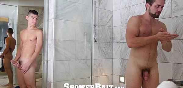  ShowerBait - Griffin Barrows Seduced by Hung Roommate